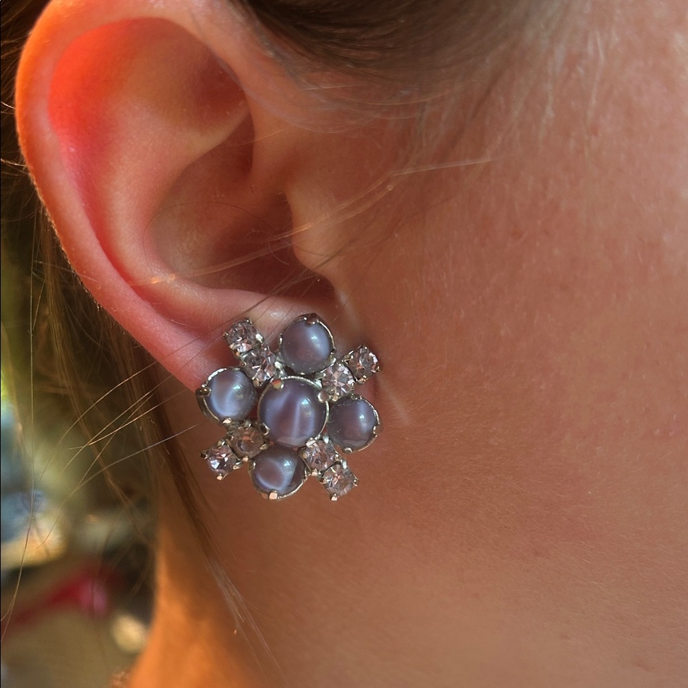Vintage La Rel Amethyst Clip Back Silver and Purple Rhinestone Earrings EVC